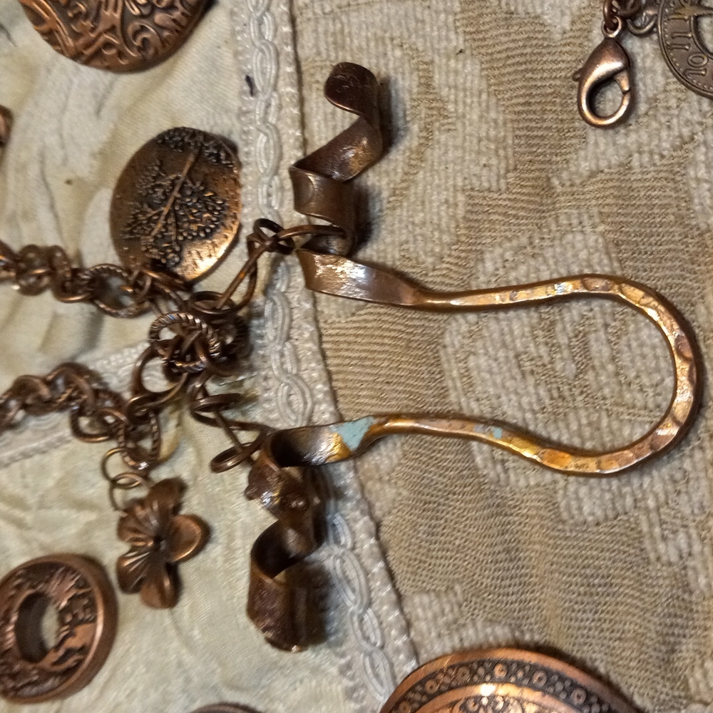 D-29 jewelry lot - Picture 9 of 10